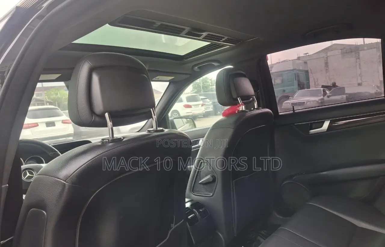 Mercedes-Benz C250 2013 Black