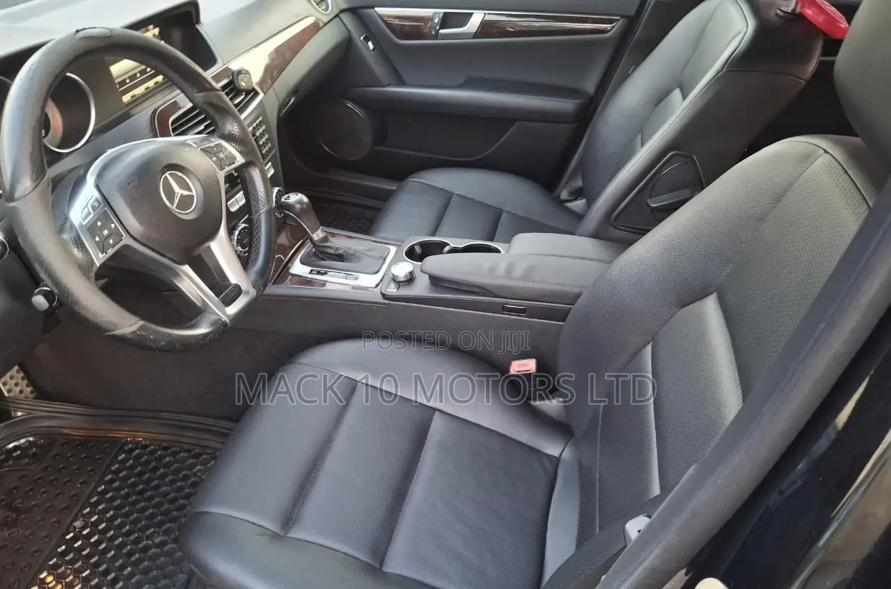 Mercedes-Benz C250 2013 Black