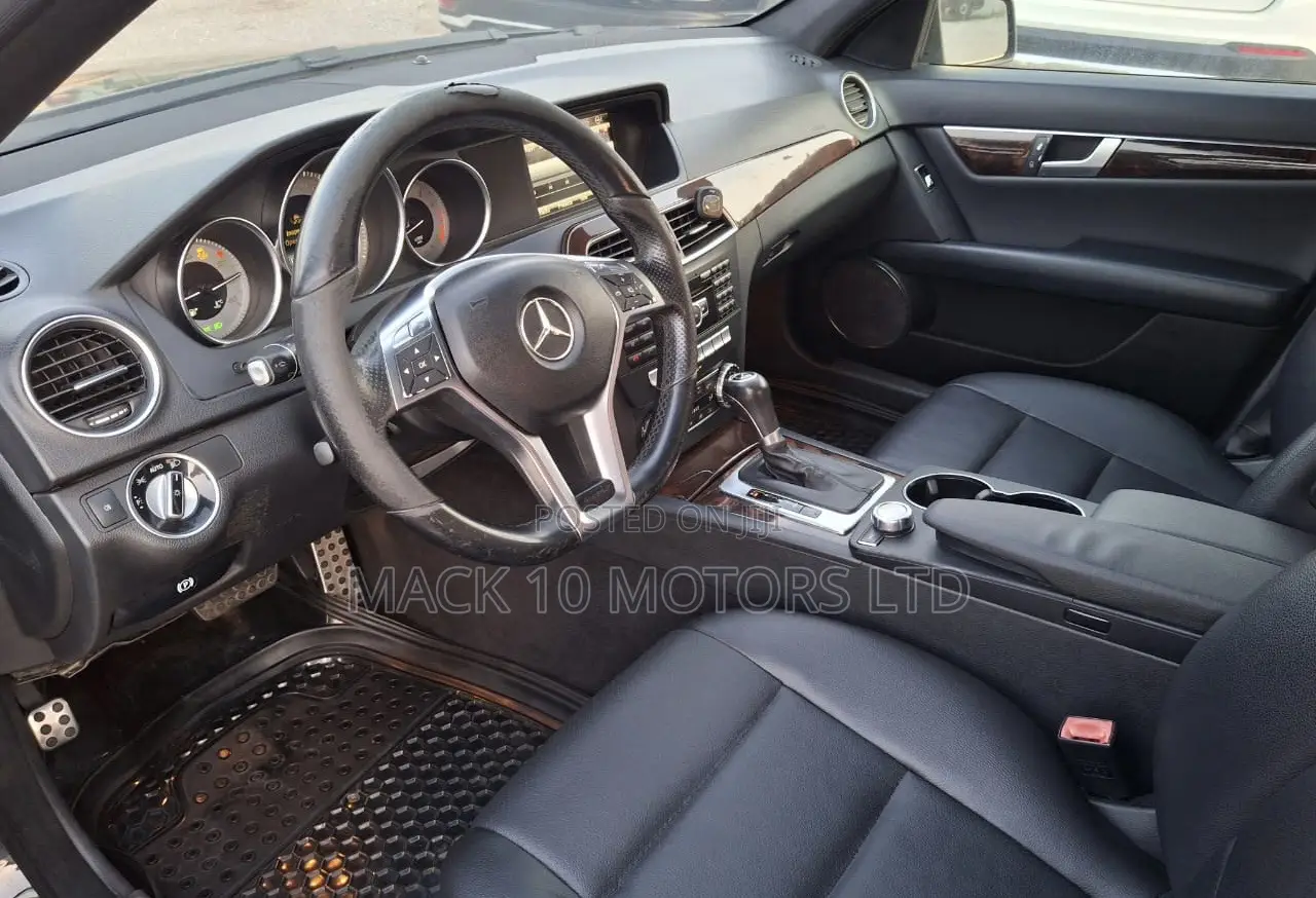 Mercedes-Benz C250 2013 Black