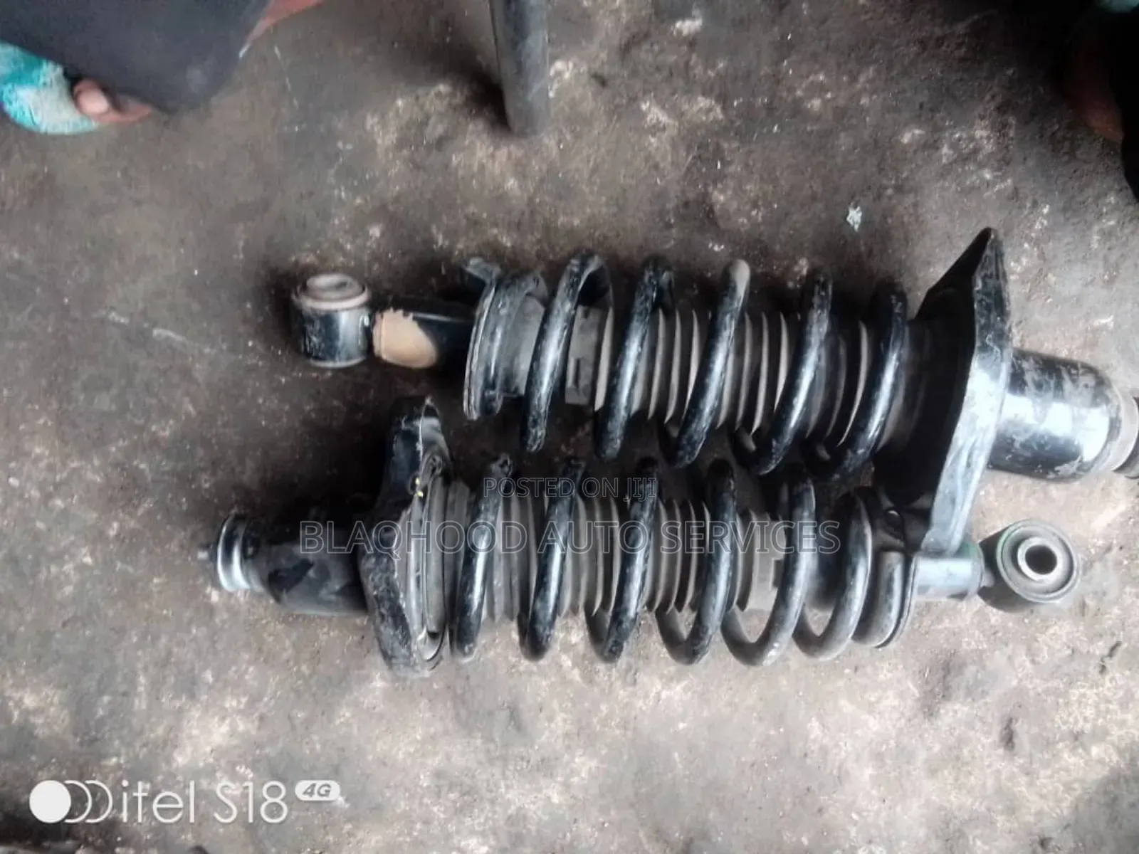 Honda Ridgeline/Pilot 2017-21 Back Shock Absorbers in Stock