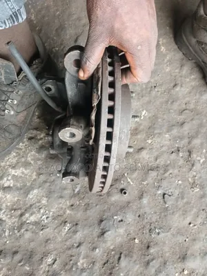 Tacoma 2012 (2x4) Home Used Front Wheel Hub in Stock