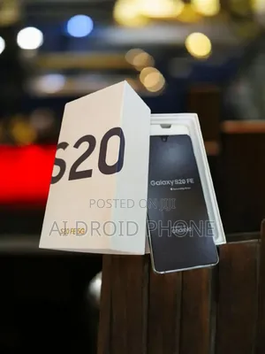New Samsung Galaxy S20 FE 128 GB Gold