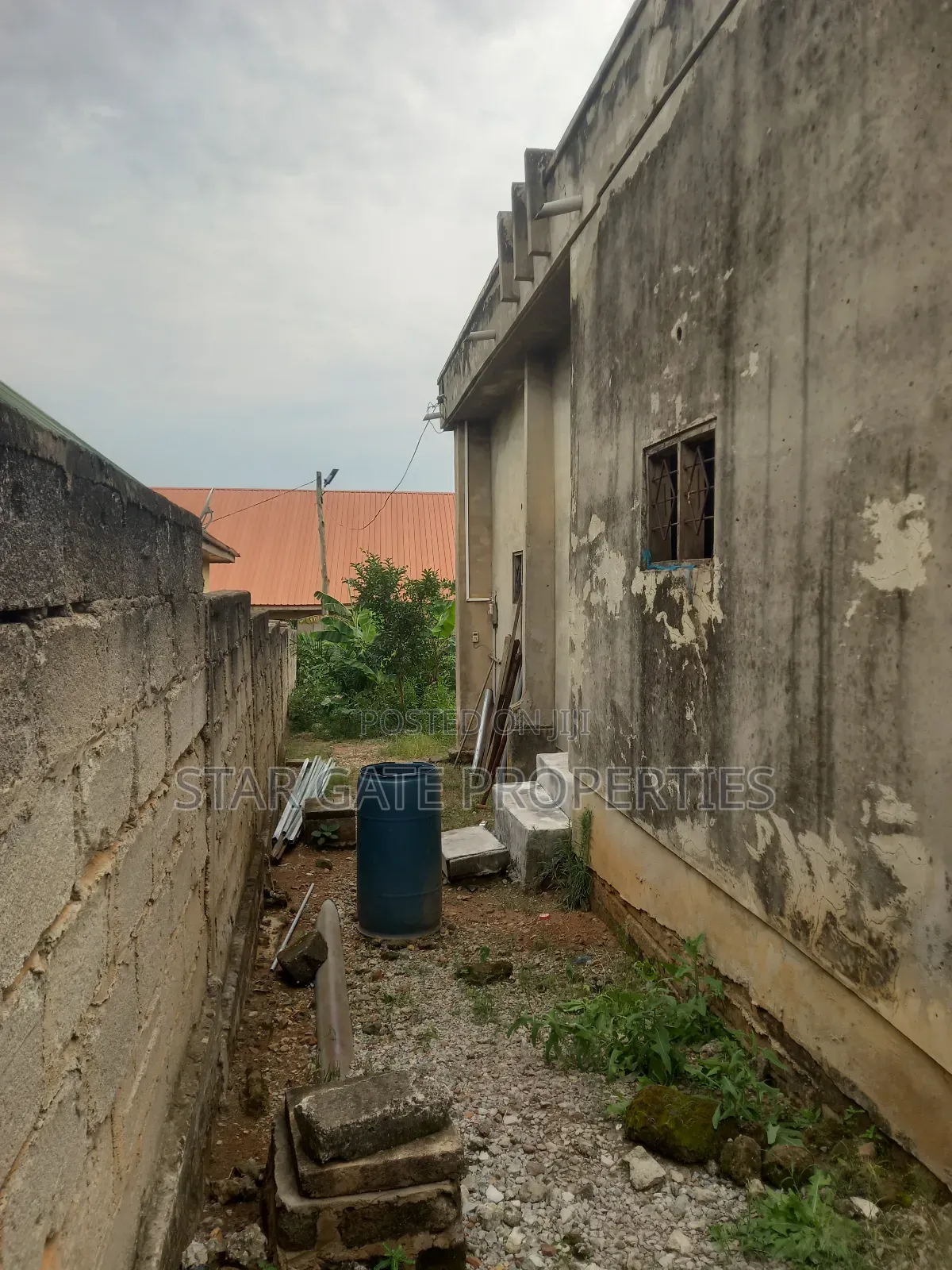 7bdrm House in Buokrom Estate Nana, Kumasi Metropolitan for sale