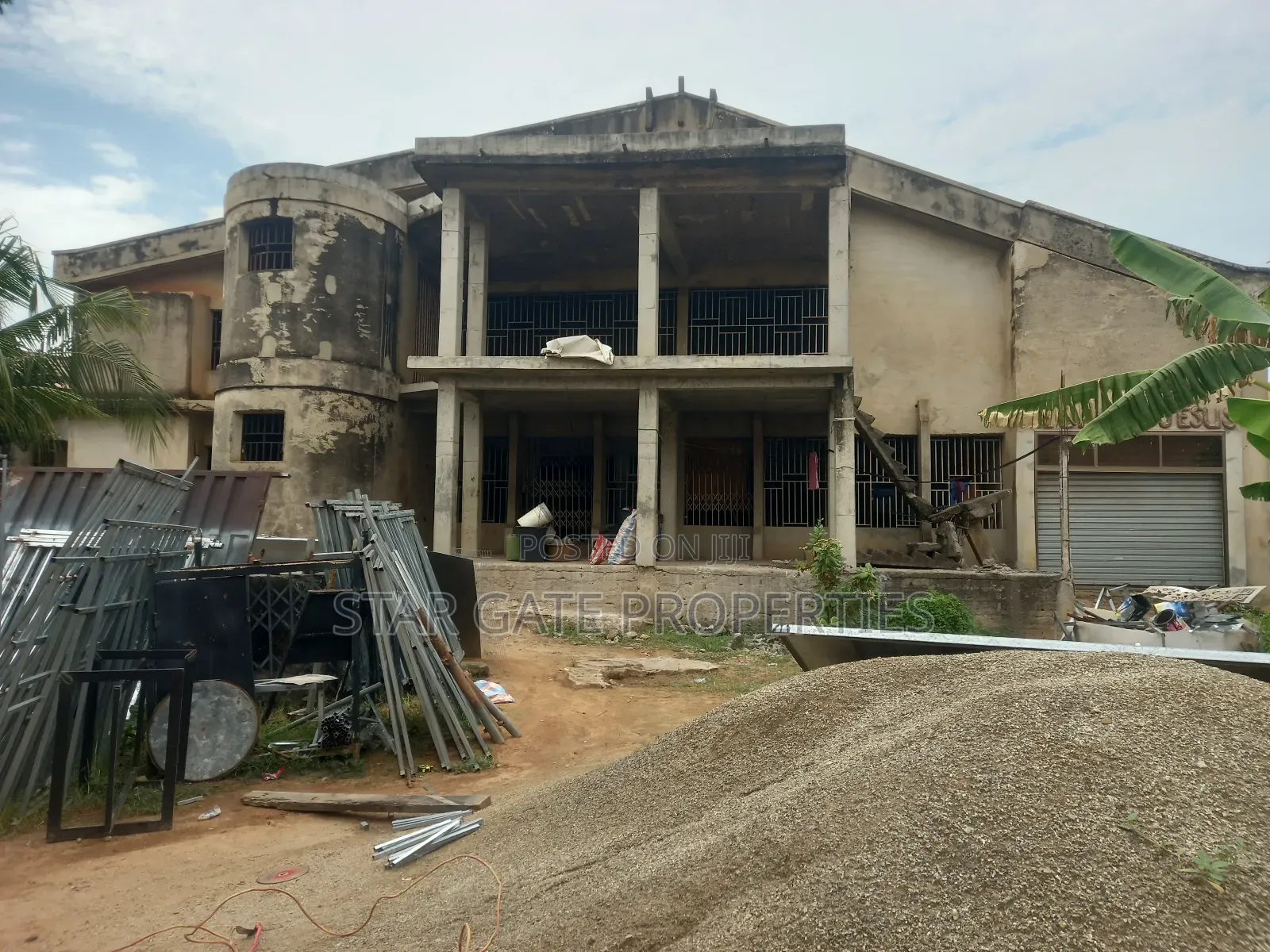 7bdrm House in Buokrom Estate Nana, Kumasi Metropolitan for sale