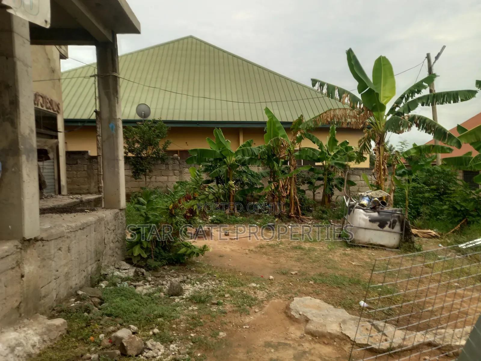 7bdrm House in Buokrom Estate Nana, Kumasi Metropolitan for sale