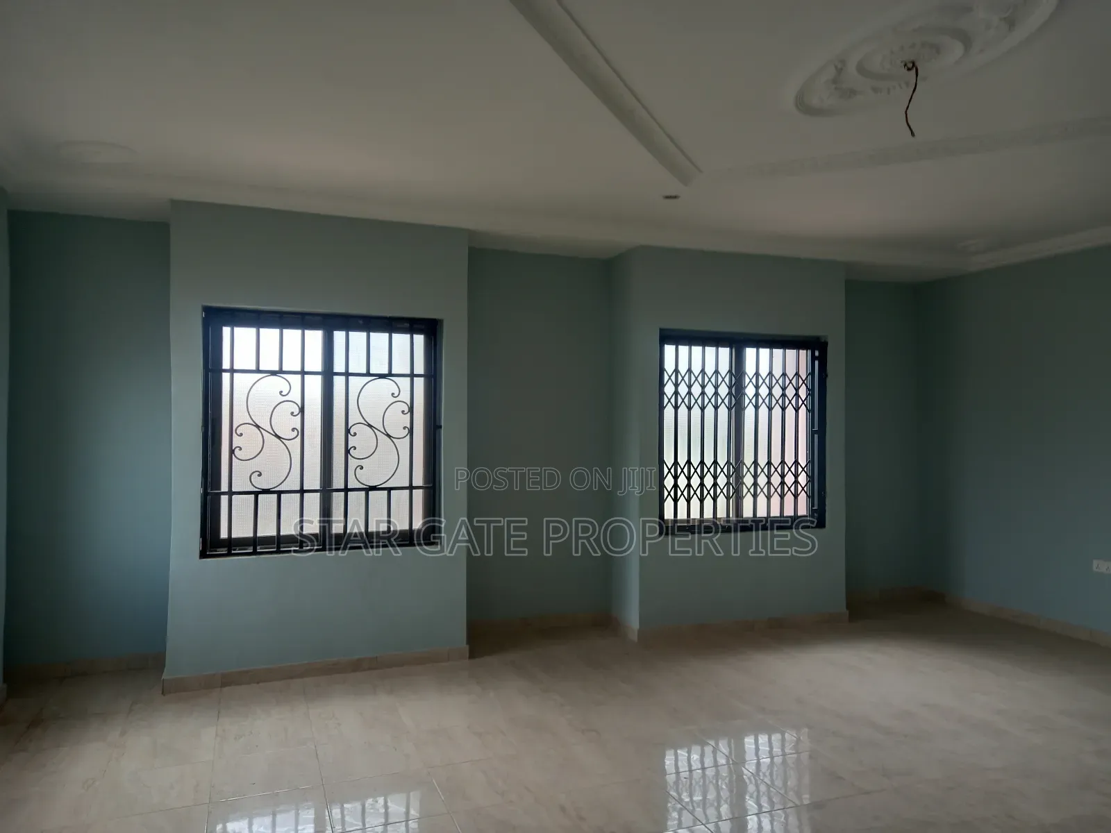 8bdrm House in Near Daban, Santasi, Kumasi Metropolitan for sale