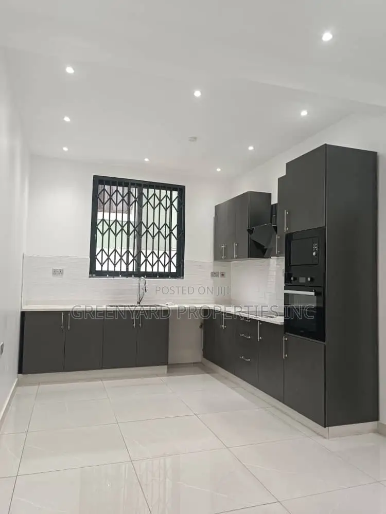 2bdrm Apartment in East Legon for rent