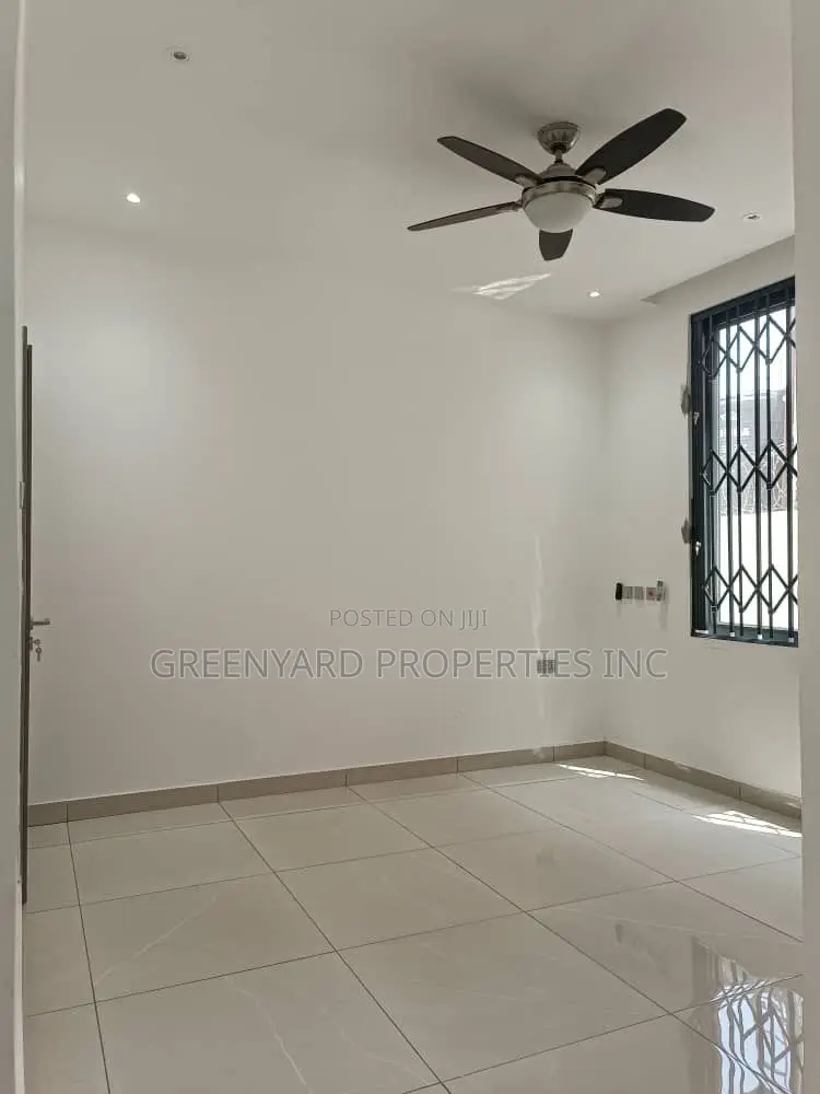 2bdrm Apartment in East Legon for rent