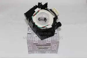 Nissan Rogue 2011-15 Clock Spiral. (Horn Plate). Original.