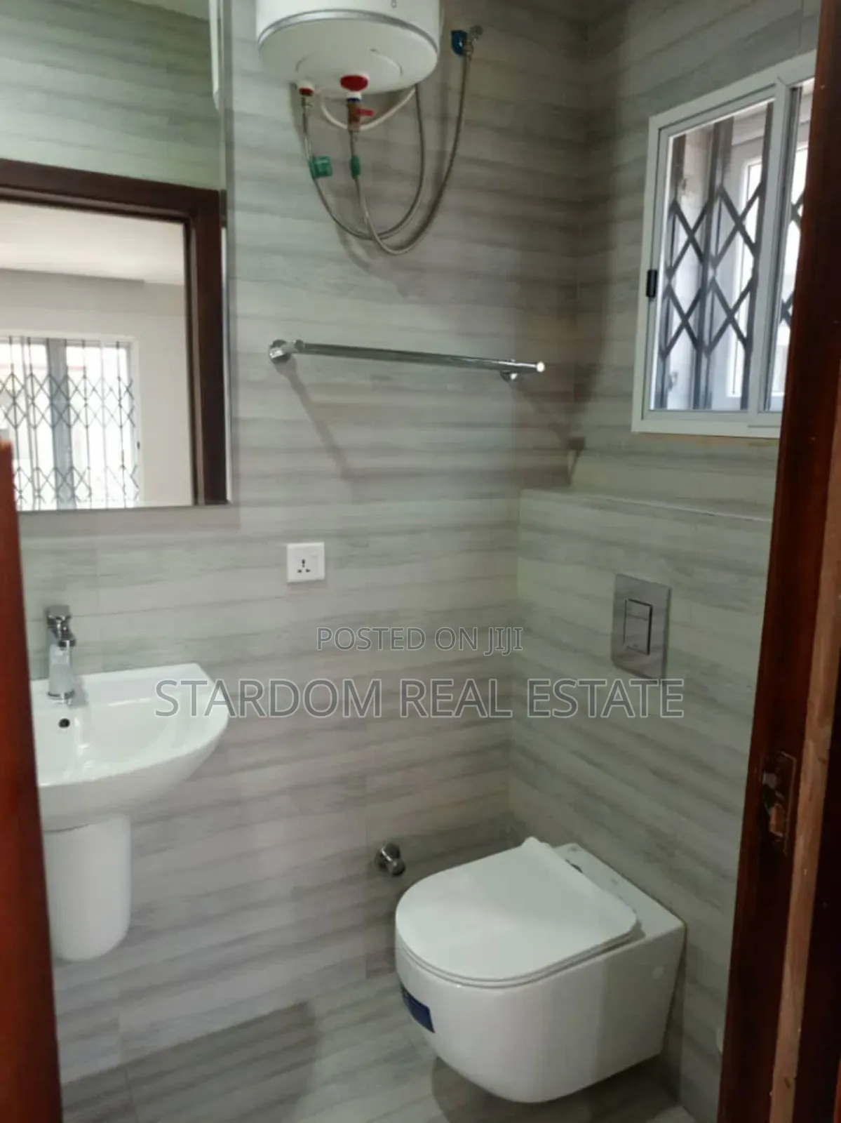 3bdrm Townhouse / Terrace in Tseaddo for rent