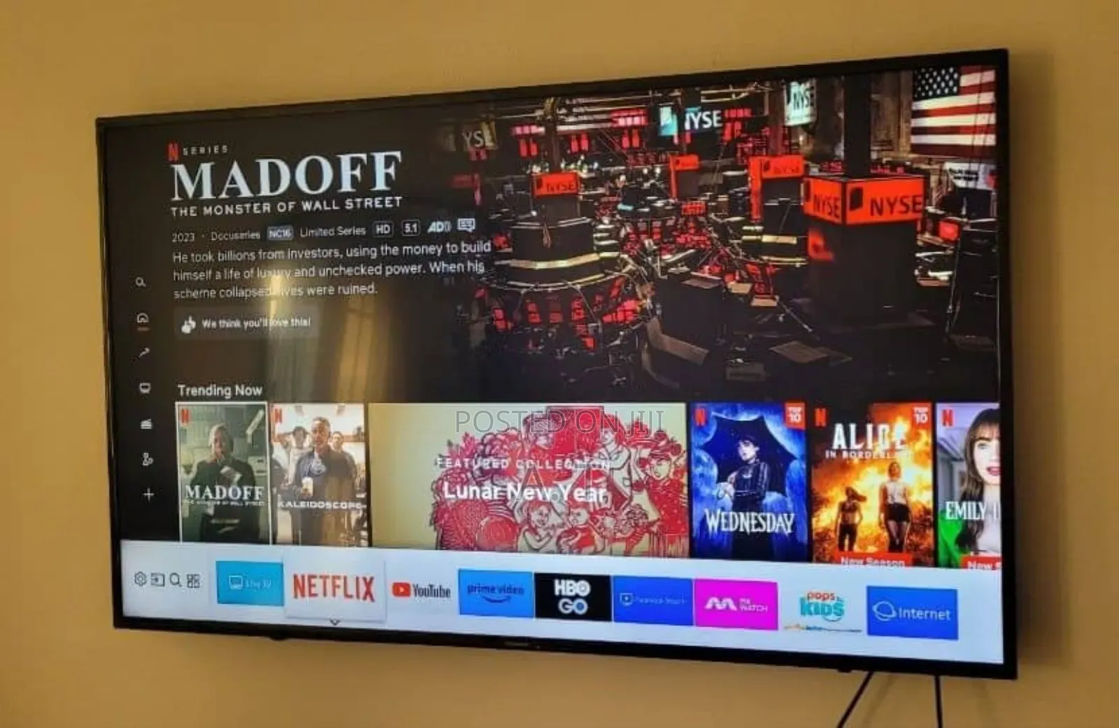 Samsung 50inches Series 7 Airplay Bluetooth Apple Tv