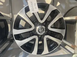 Landcruiser Rim 18 Set