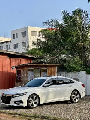 Honda Accord Touring 2018 White