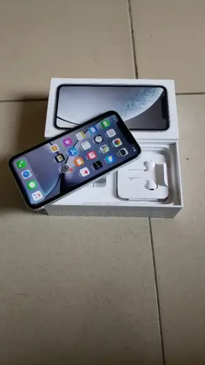 New Apple iPhone XR 64 GB Blue