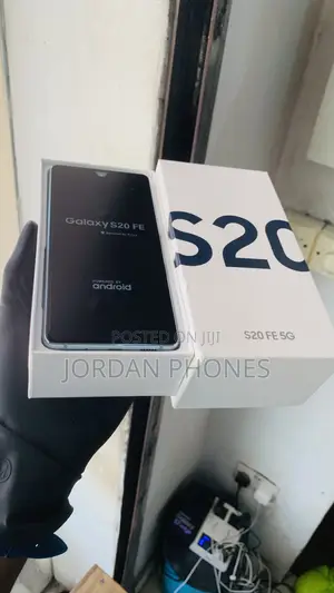 New Samsung Galaxy S20 FE 128 GB Green
