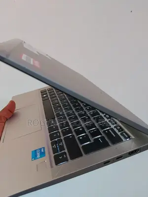 Laptop HP EliteBook 830 G8 16GB Intel Core i5 SSD 256GB