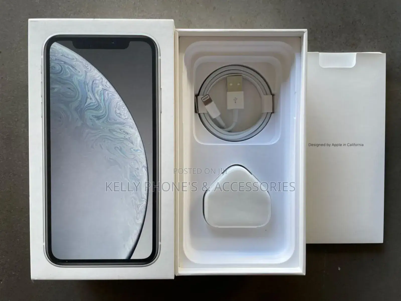 New Apple iPhone XR 64 GB Black