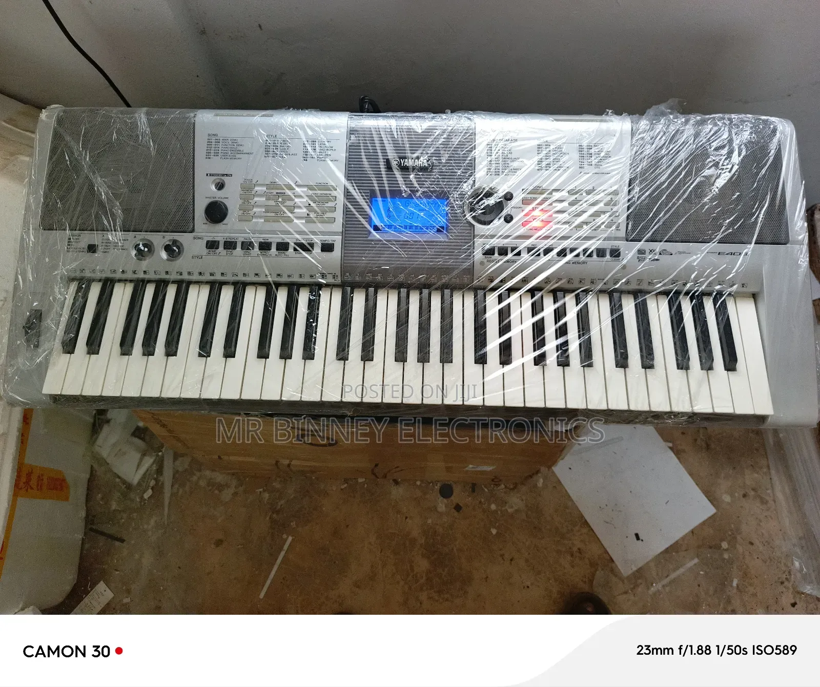 Yamaha E403