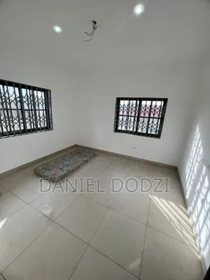 5bdrm Apartment in Kasoa for sale