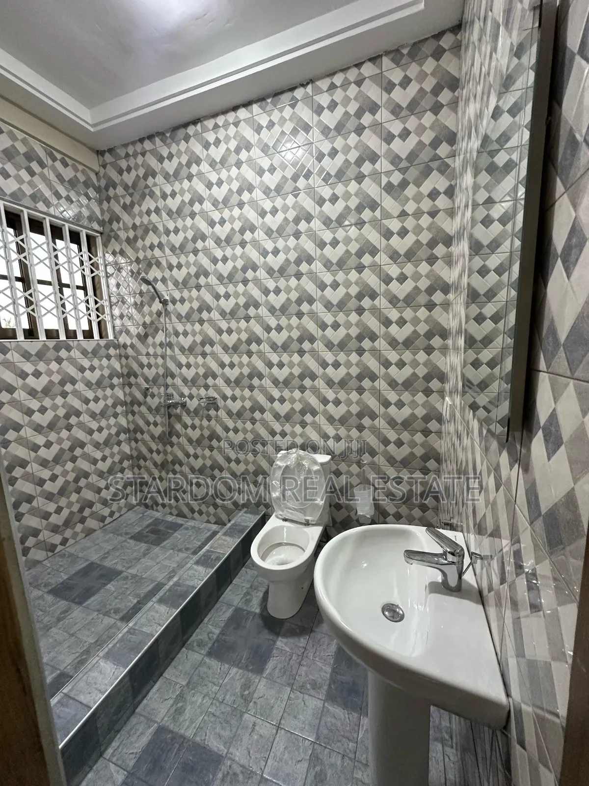 2bdrm Apartment in Haatso for rent