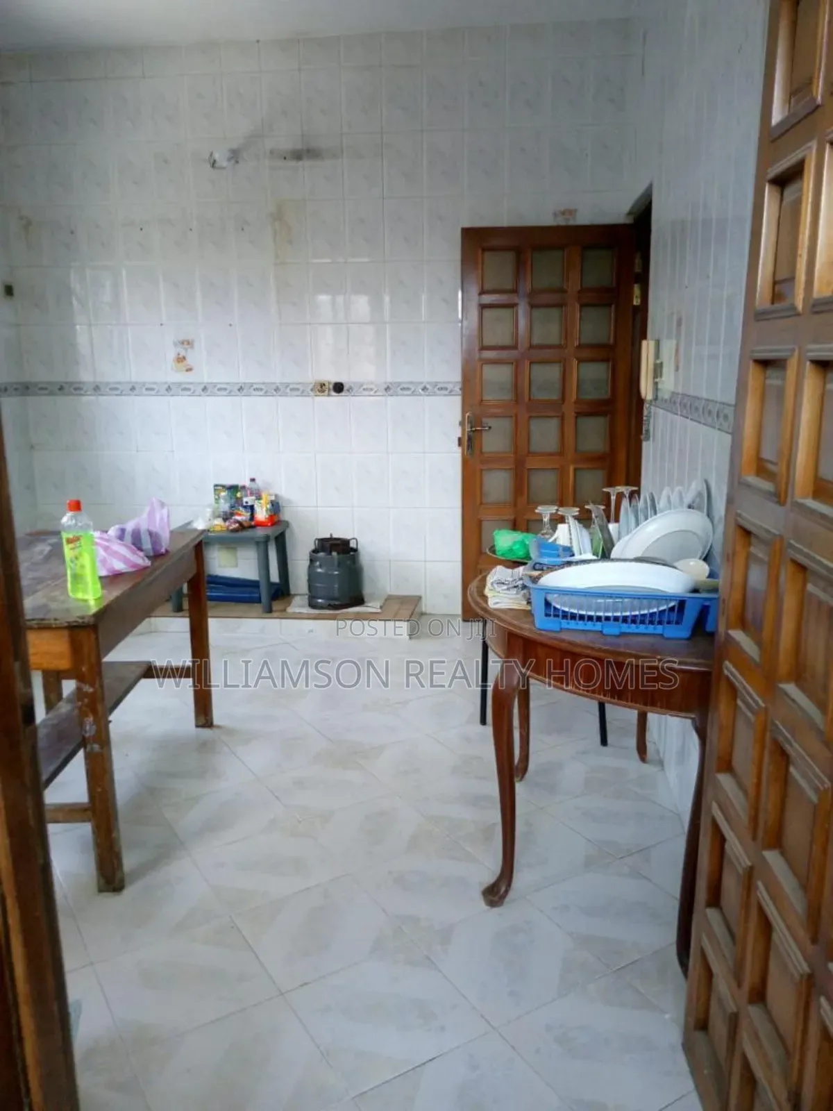 5bdrm House in Greda Estate Area, Spintex for sale