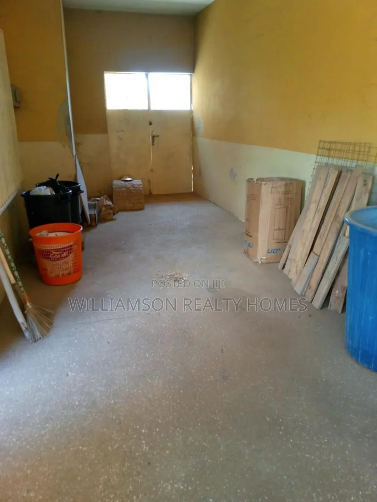 5bdrm House in Greda Estate Area, Spintex for sale