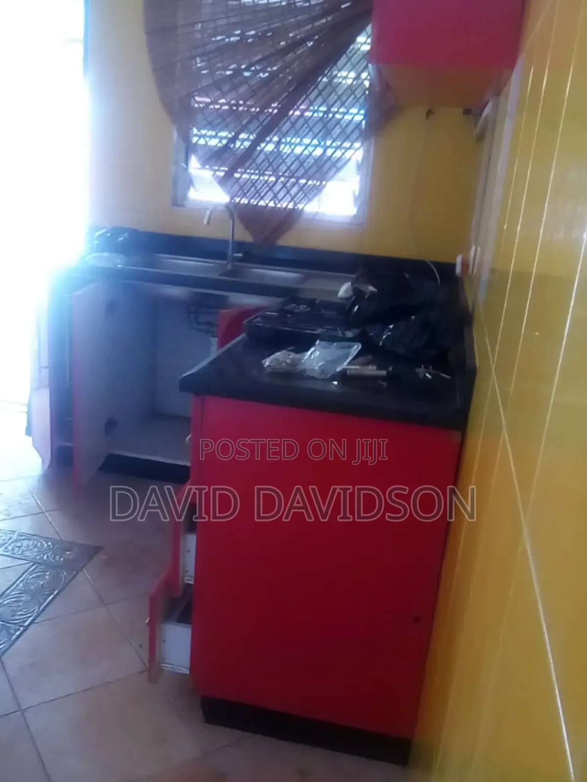 4bdrm Mansion in 4 Bedroom Self, Tema Metropolitan for rent