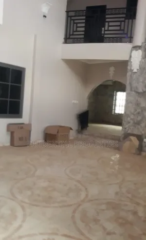 7bdrm House in Kwabenya for sale