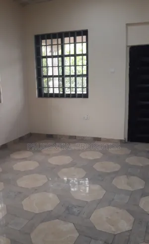 7bdrm House in Kwabenya for sale