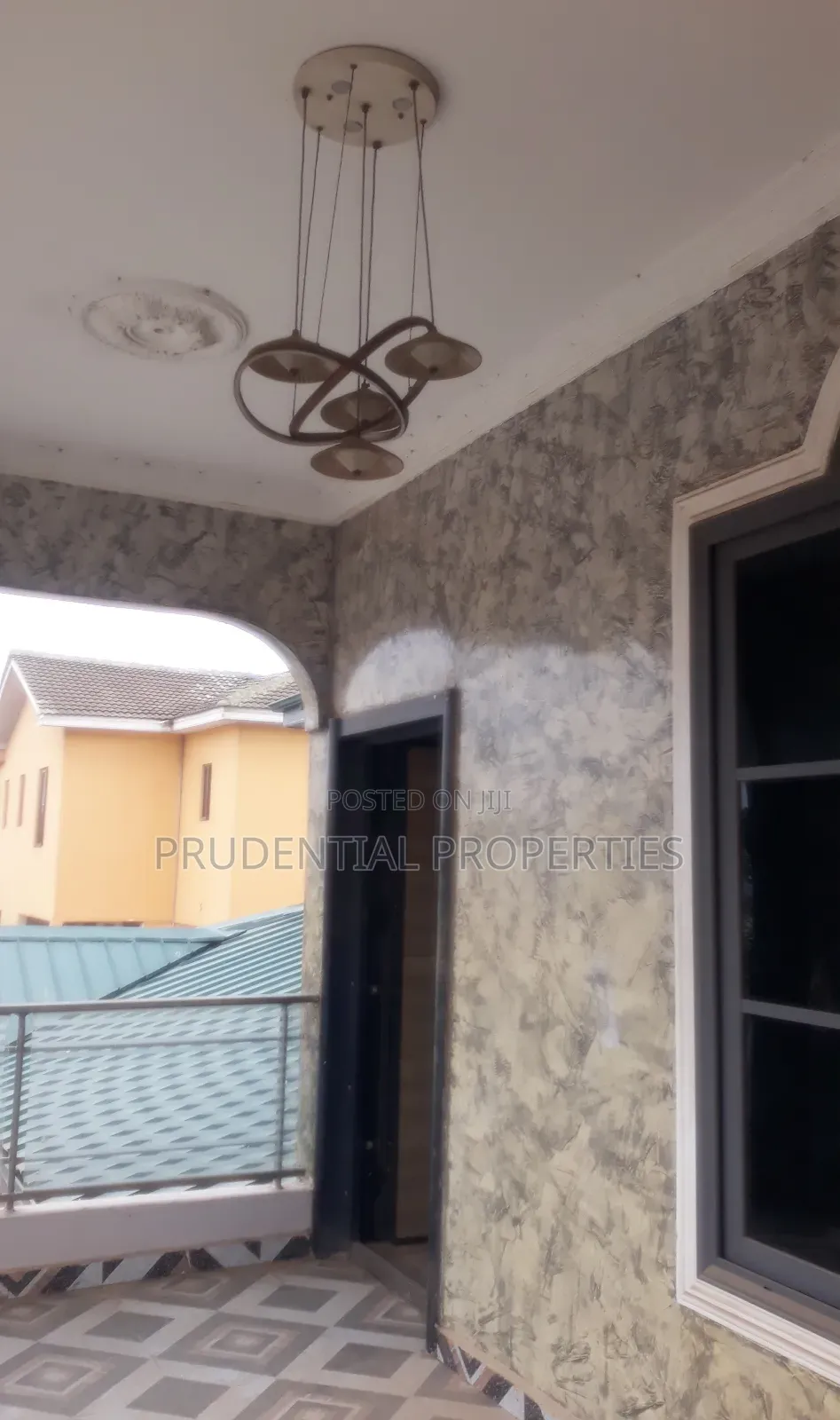 7bdrm House in Kwabenya for sale
