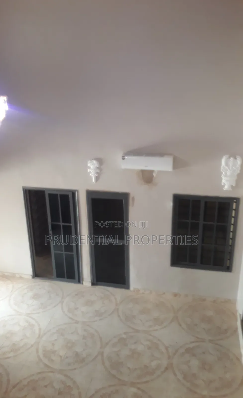 7bdrm House in Kwabenya for sale