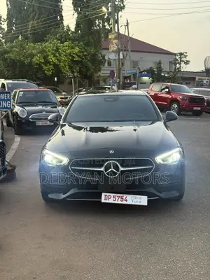 Mercedes-Benz C300 2024 Black