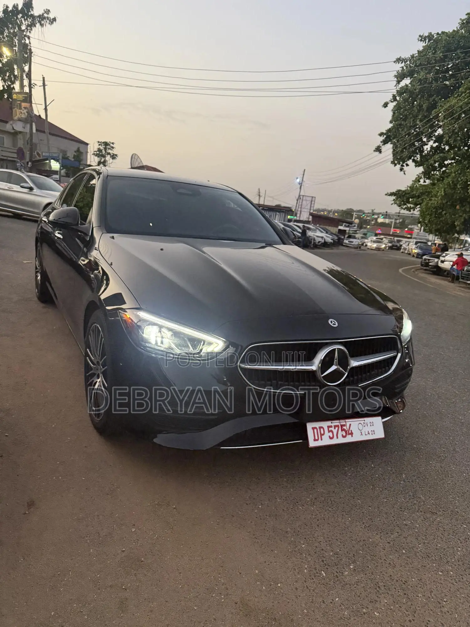 Mercedes-Benz C300 2024 Black