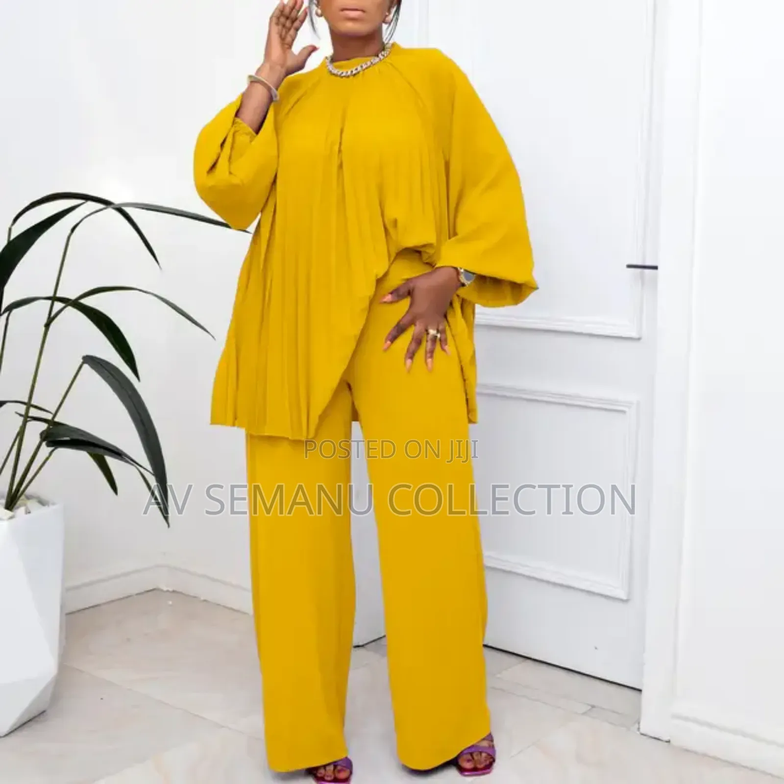Ladies Classic 2 Piece Set