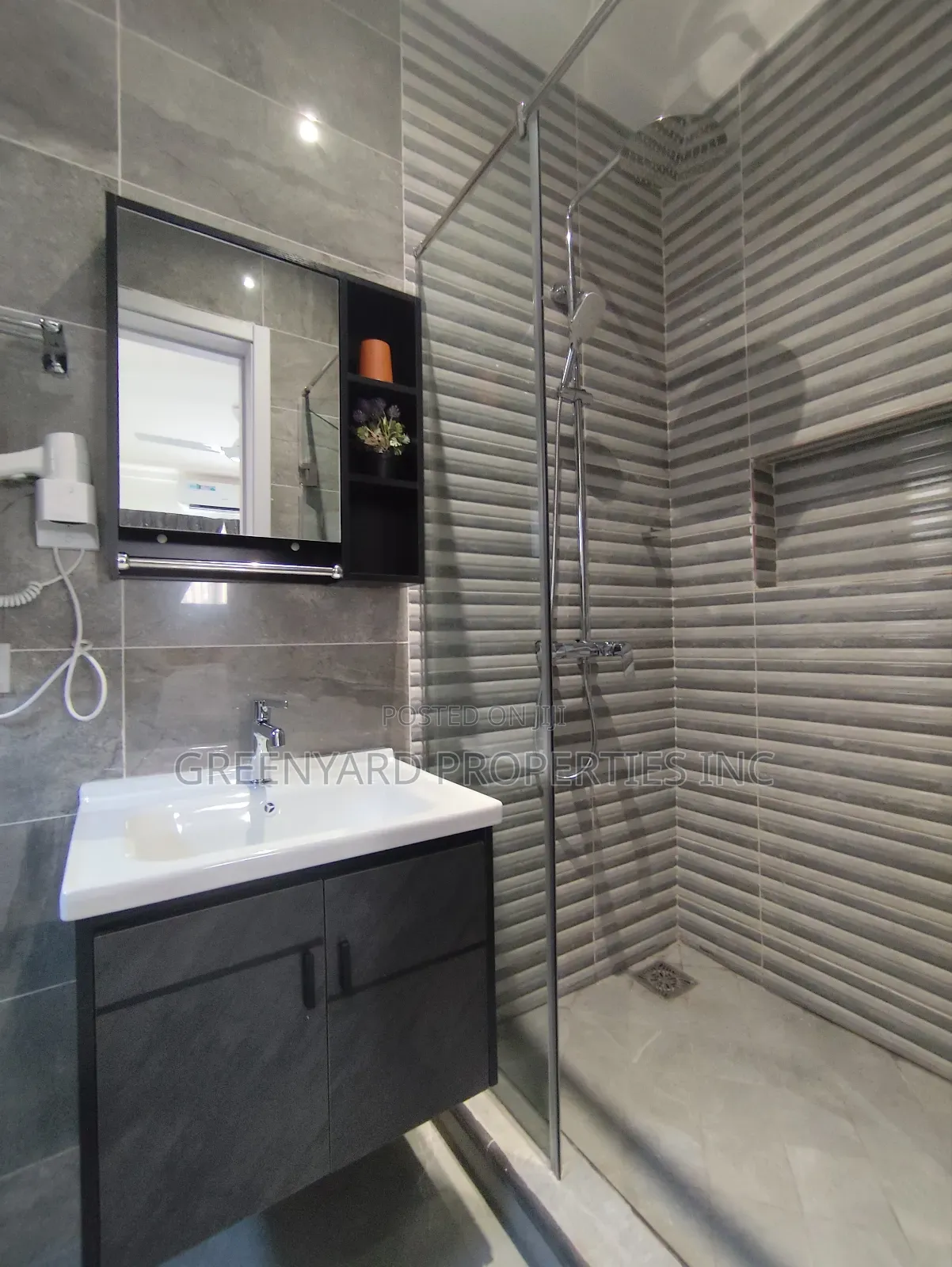 Furnished 2bdrm Apartment in American House, East Legon for rent