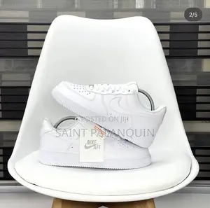 White Nike Airforce