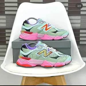 Women New Balance 9060