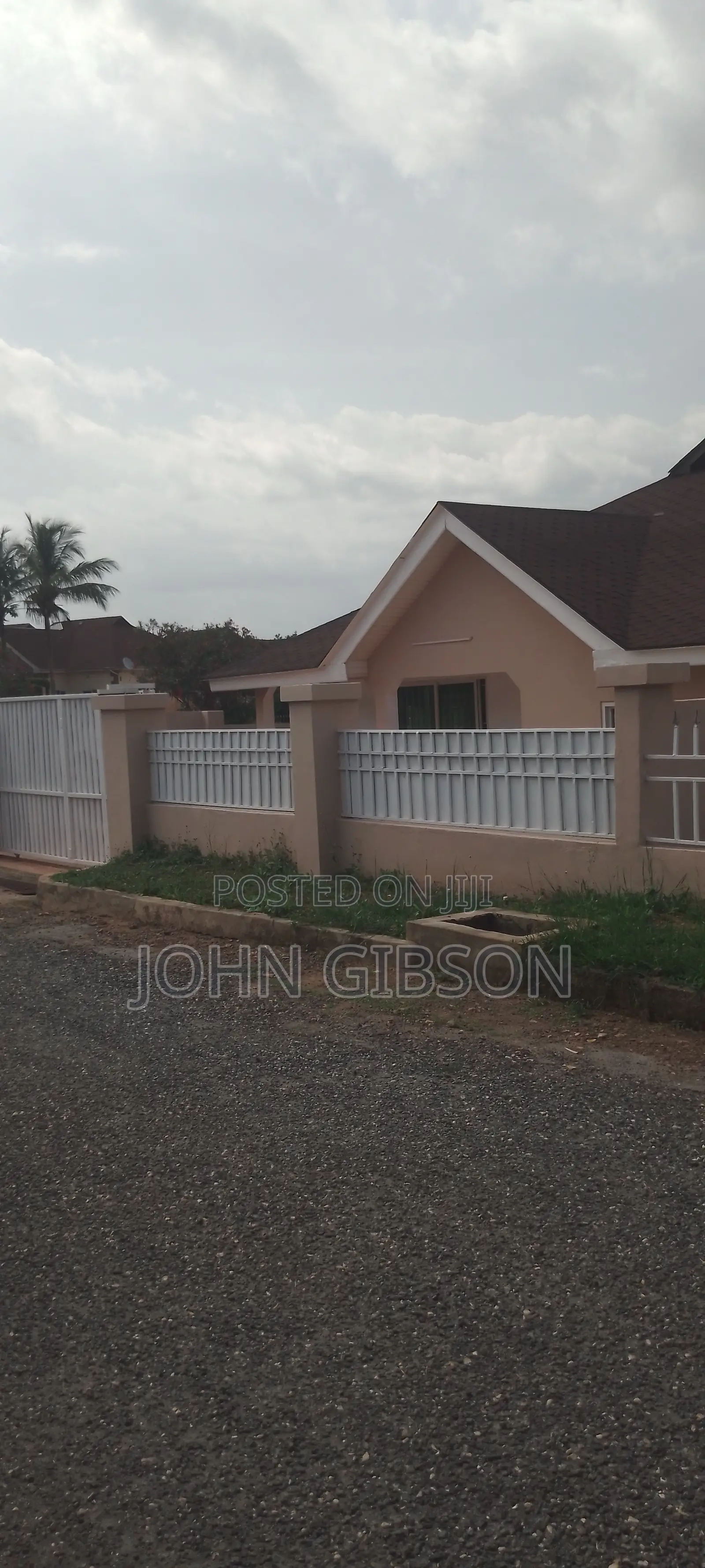 3bdrm House in Amanhia, Accra Metropolitan for rent