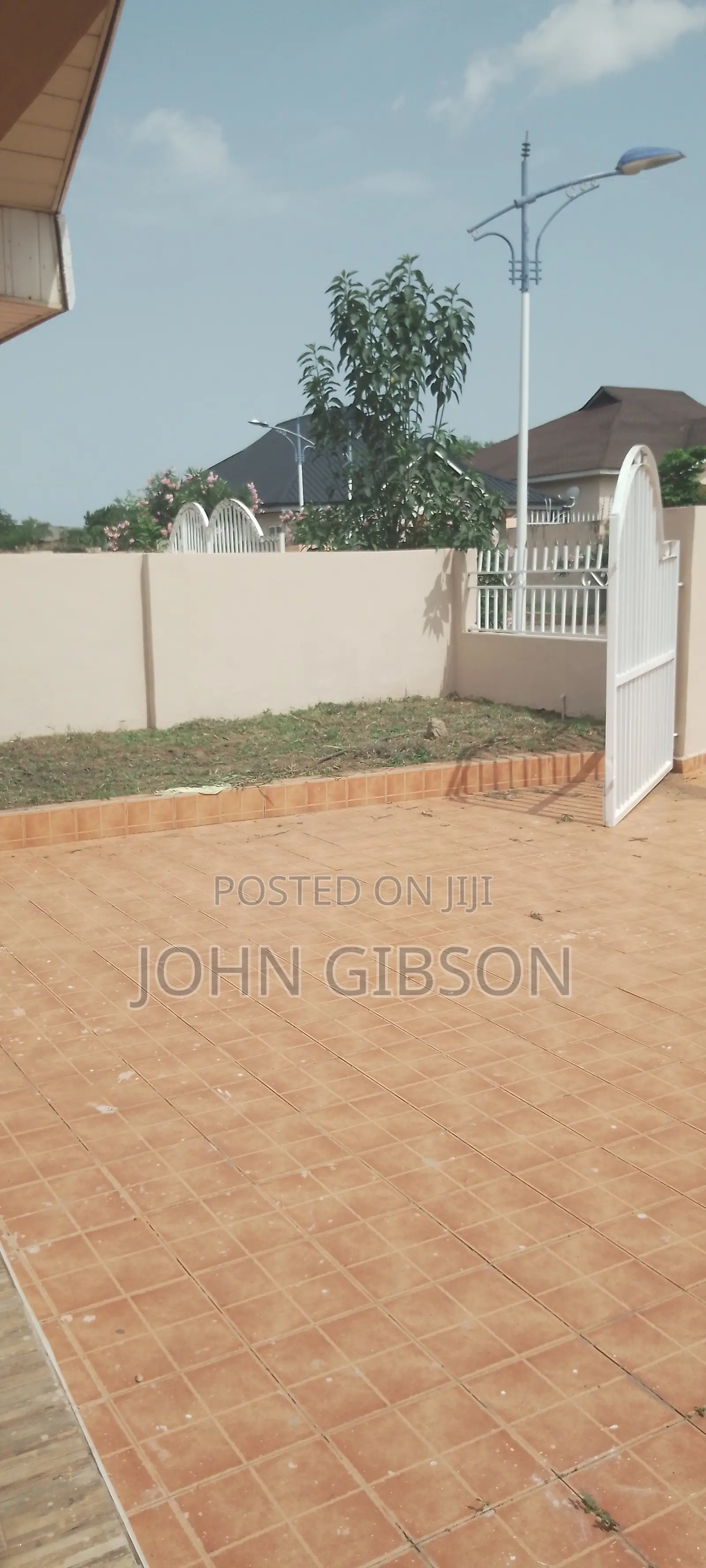 3bdrm House in Amanhia, Accra Metropolitan for rent