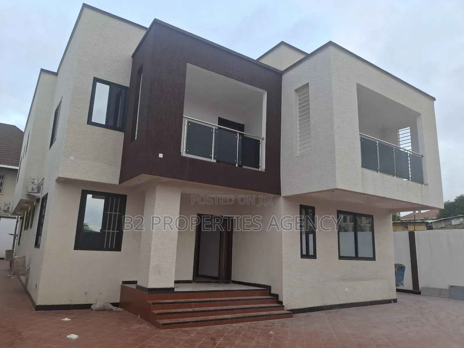 Furnished 5bdrm House in B2 Properties Agency, Kumasi Metropolitan