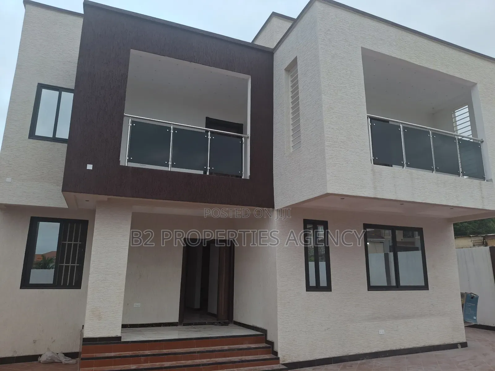 Furnished 5bdrm House in B2 Properties Agency, Kumasi Metropolitan