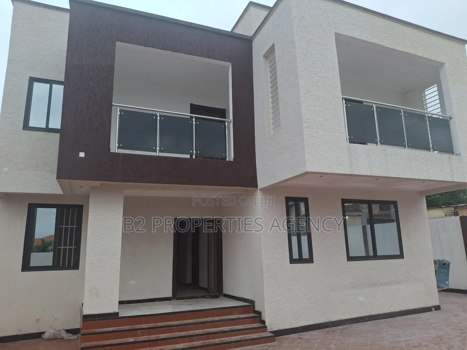 Furnished 5bdrm House in B2 Properties Agency, Kumasi Metropolitan