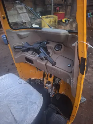 Bajaj RE 2023 Yellow
