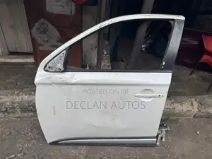 Mitsubishi Outlander 2016 Door