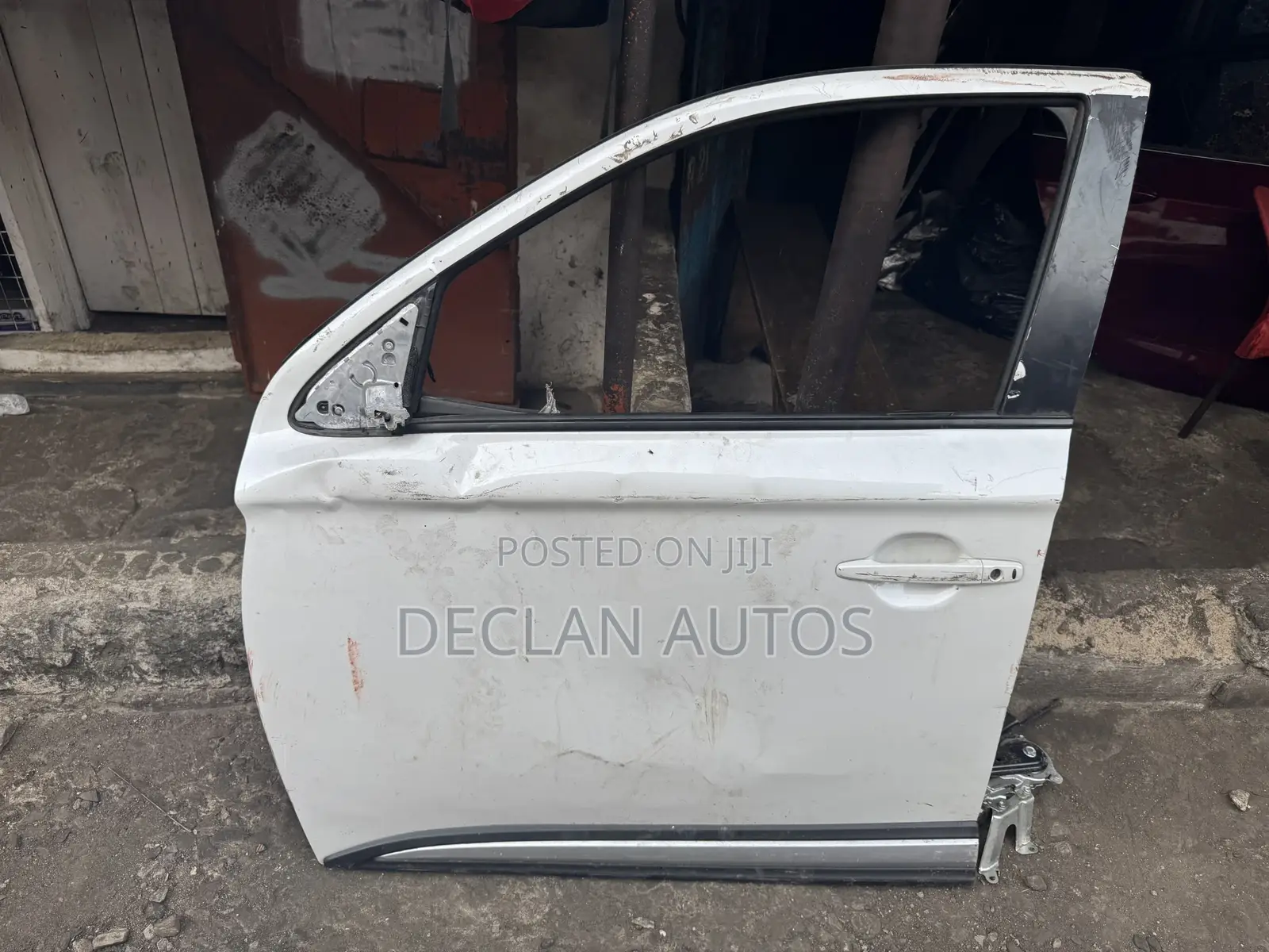 Mitsubishi Outlander 2016 Door