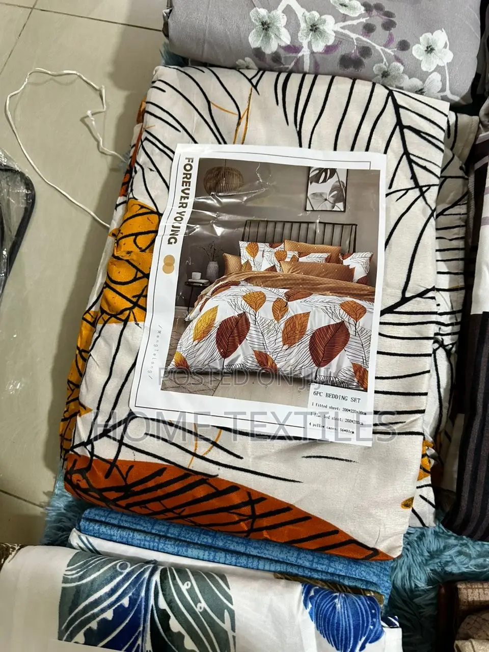2 Bedsheets 4 Pillowcases Package for King Size