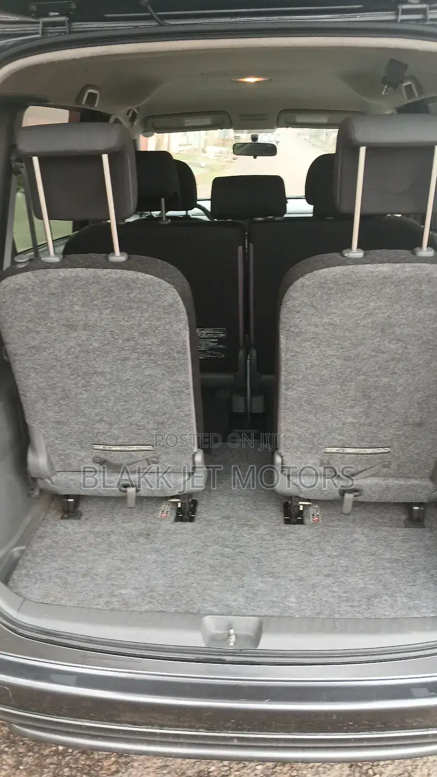 Toyota Sienta 1.5 AWD 2013 Gray