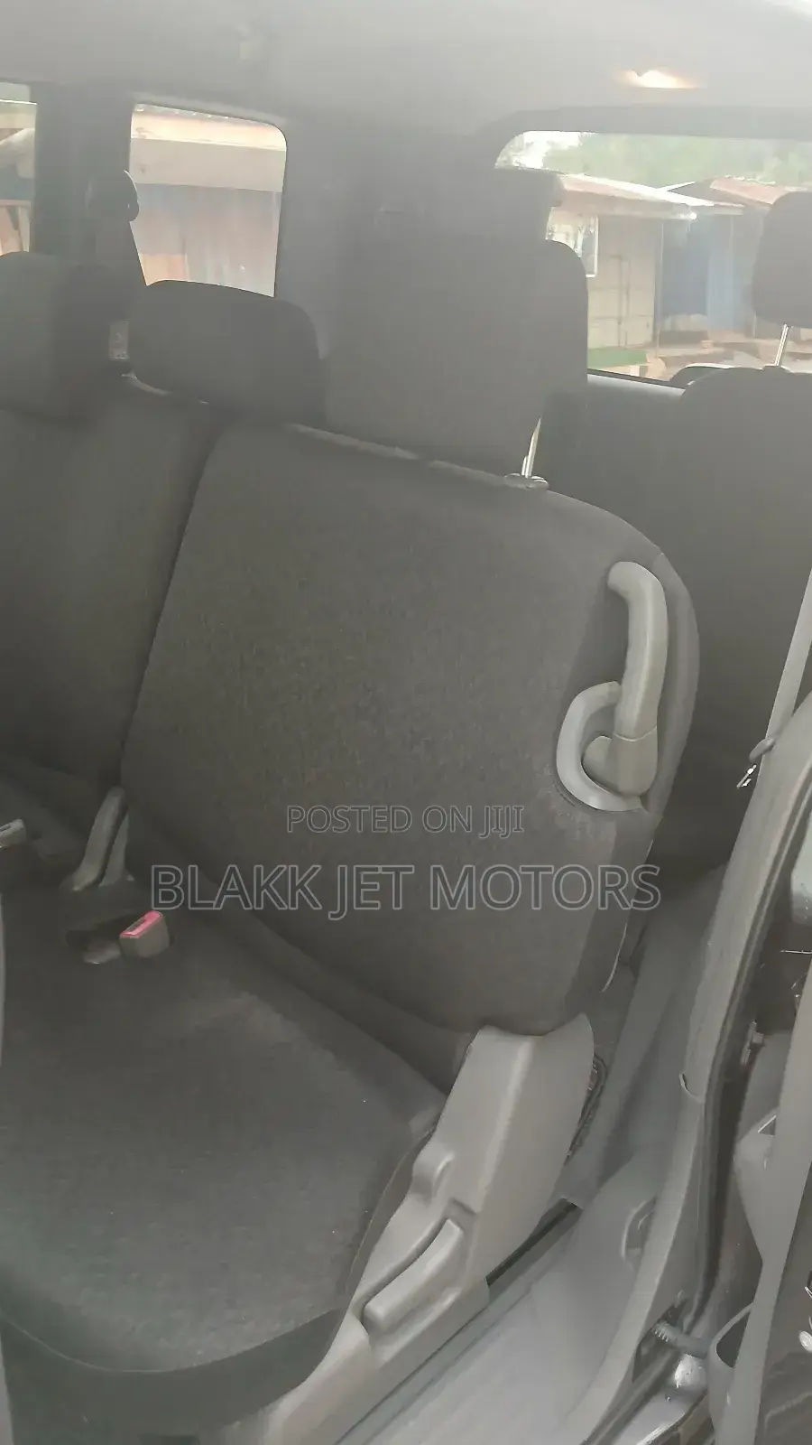 Toyota Sienta 1.5 AWD 2013 Gray