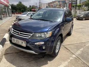 Photo - Mitsubishi Outlander 2010 Blue
