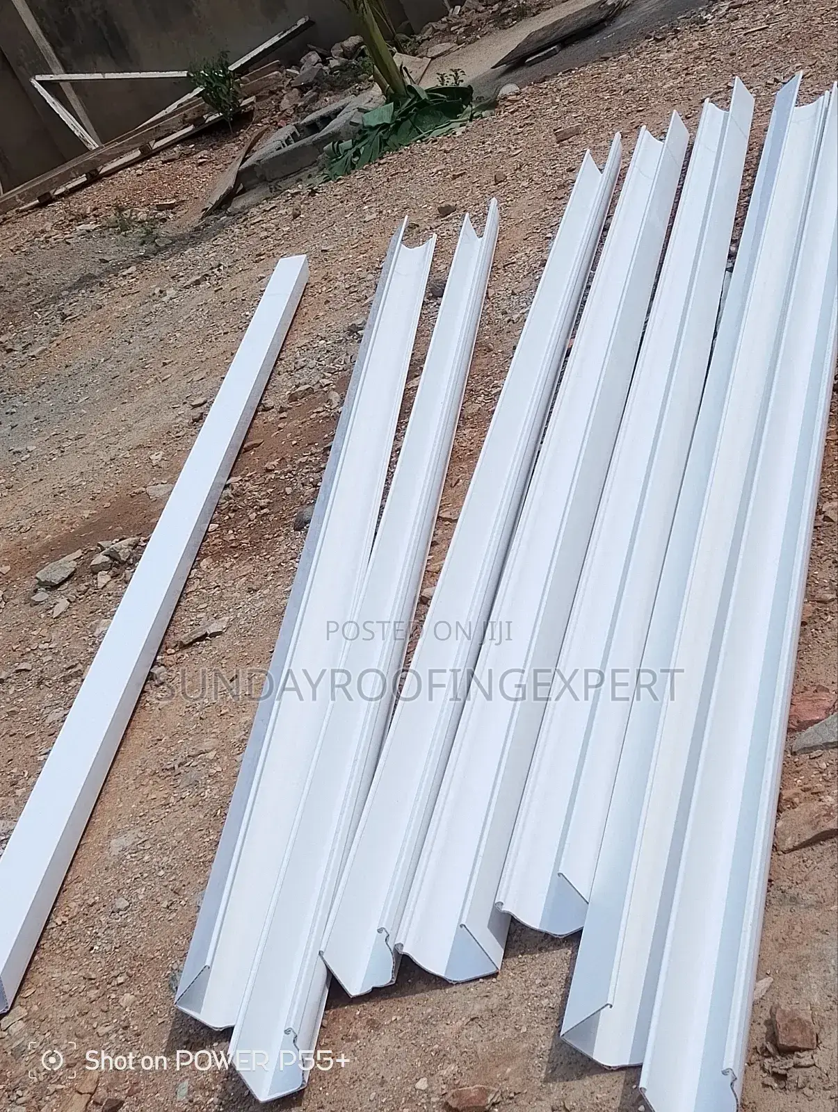 Roof Gutter System